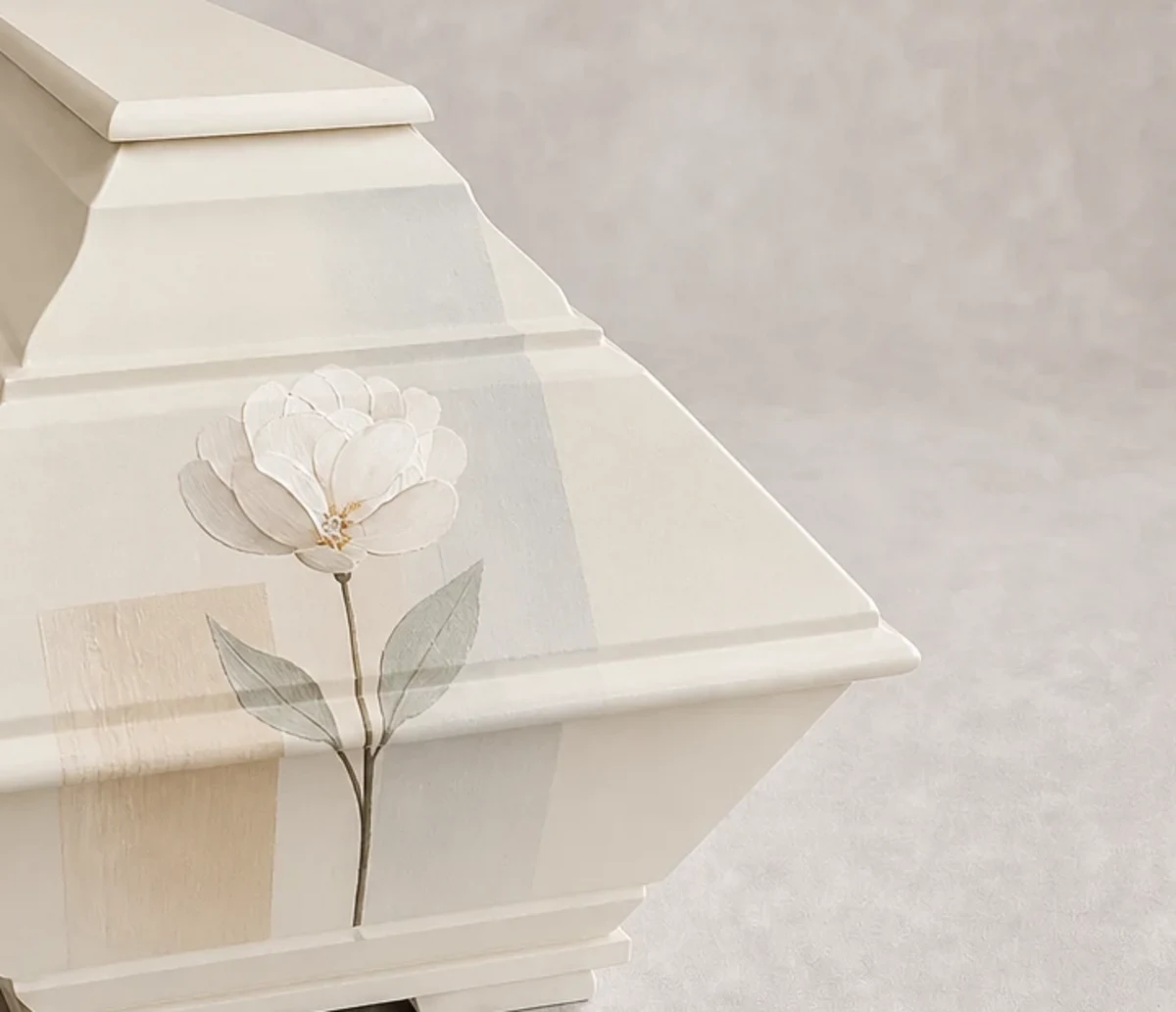 Tichá bílá pivoňka — detail jediného květu